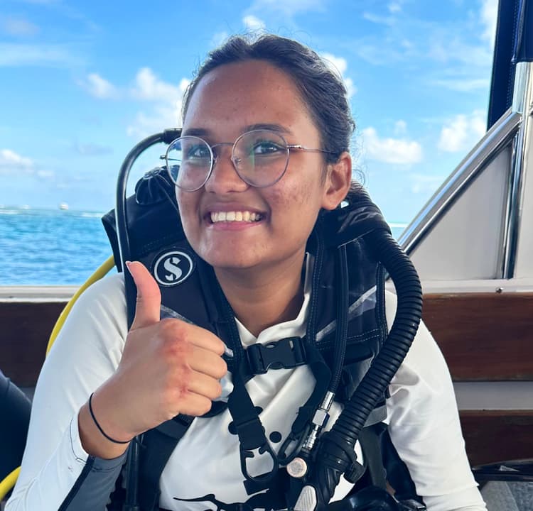 Anaaita Jain, 90 dives,