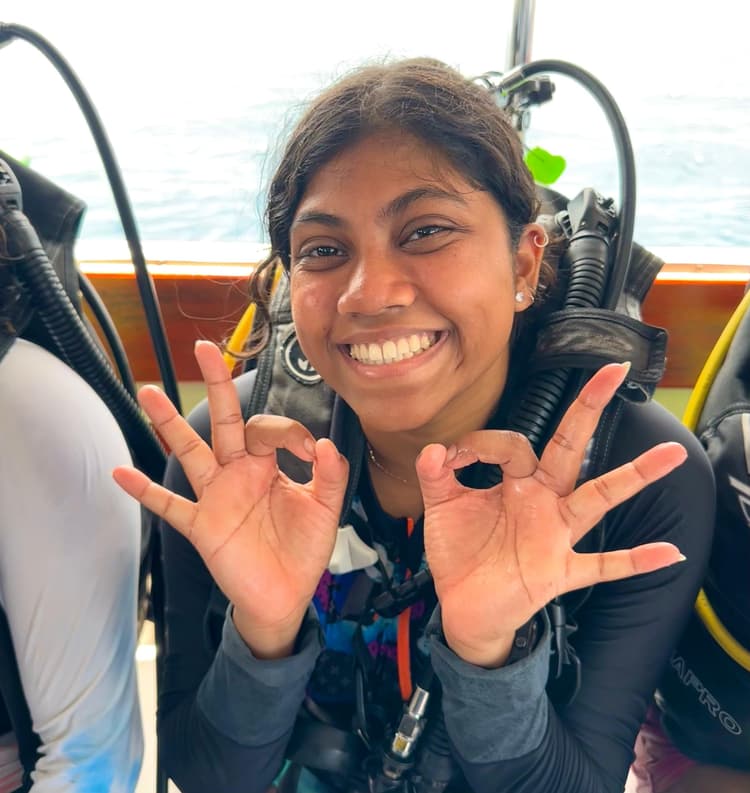 Avani Aggarwal, 17 yrs,